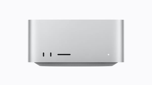 Apple 공식 보도자료의 M5 Max·M5 Ultra 탑재 Mac Studio 전면 제품 이미지